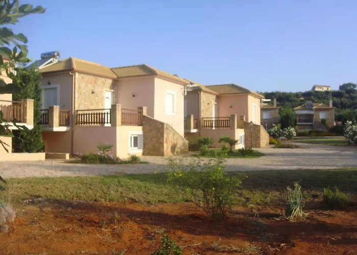 Navarone * Petrochori (Peloponnese)